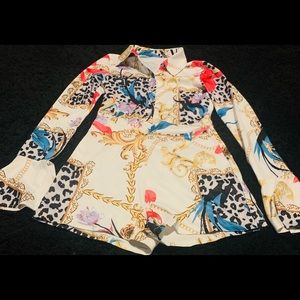 Romper with flowing sleeves